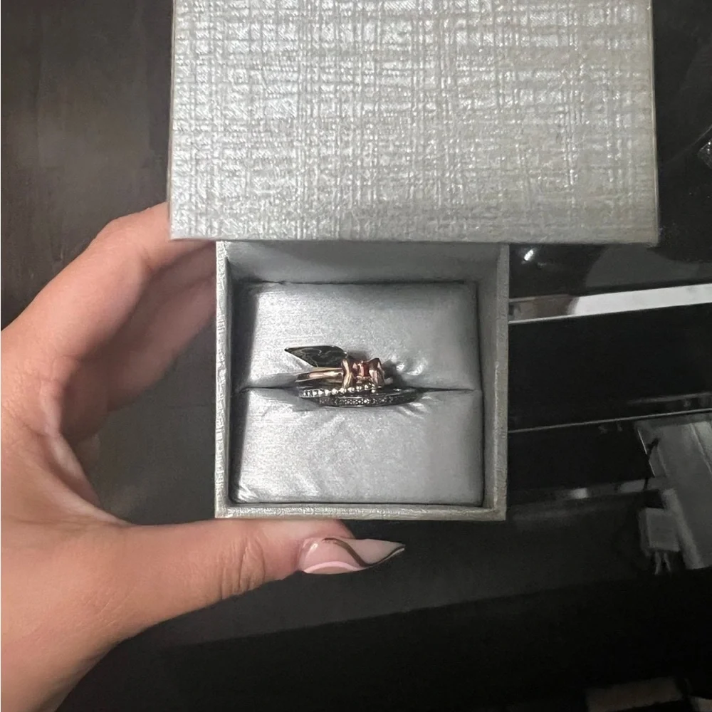 Disney Women's Pink and Silver Bow Ring Trio - Picture 4 of 8
